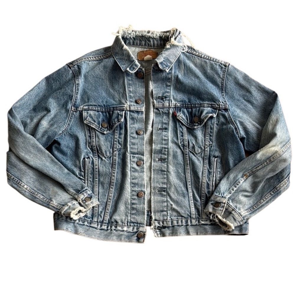 80s Vintage Levi Trucker III 70506 0217 Denim Jacket medium made in the USA